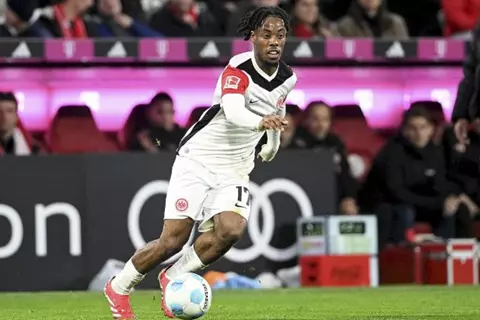 مرموش يترك إرثًا ثقيلًا.. واهي يواجه صعوبات مع آينتراخت فرانكفورت